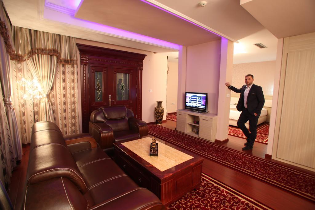 Hotel New Star Skopje Eksteriør bilde