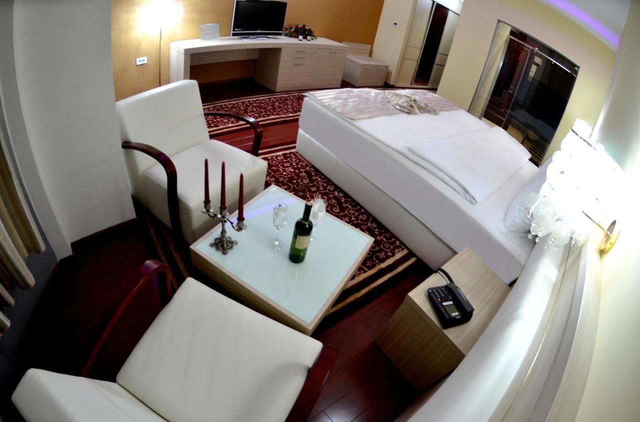 Hotel New Star Skopje Eksteriør bilde