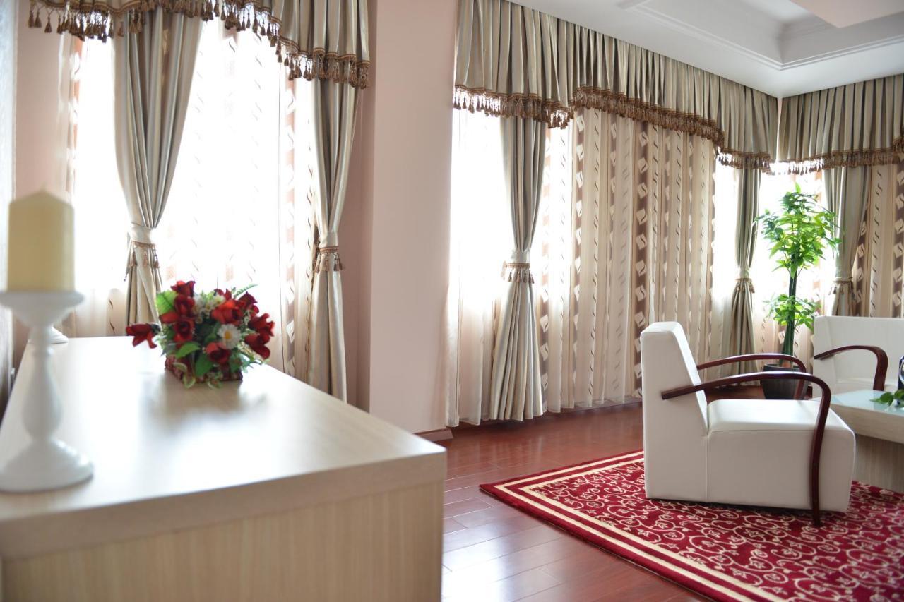 Hotel New Star Skopje Eksteriør bilde